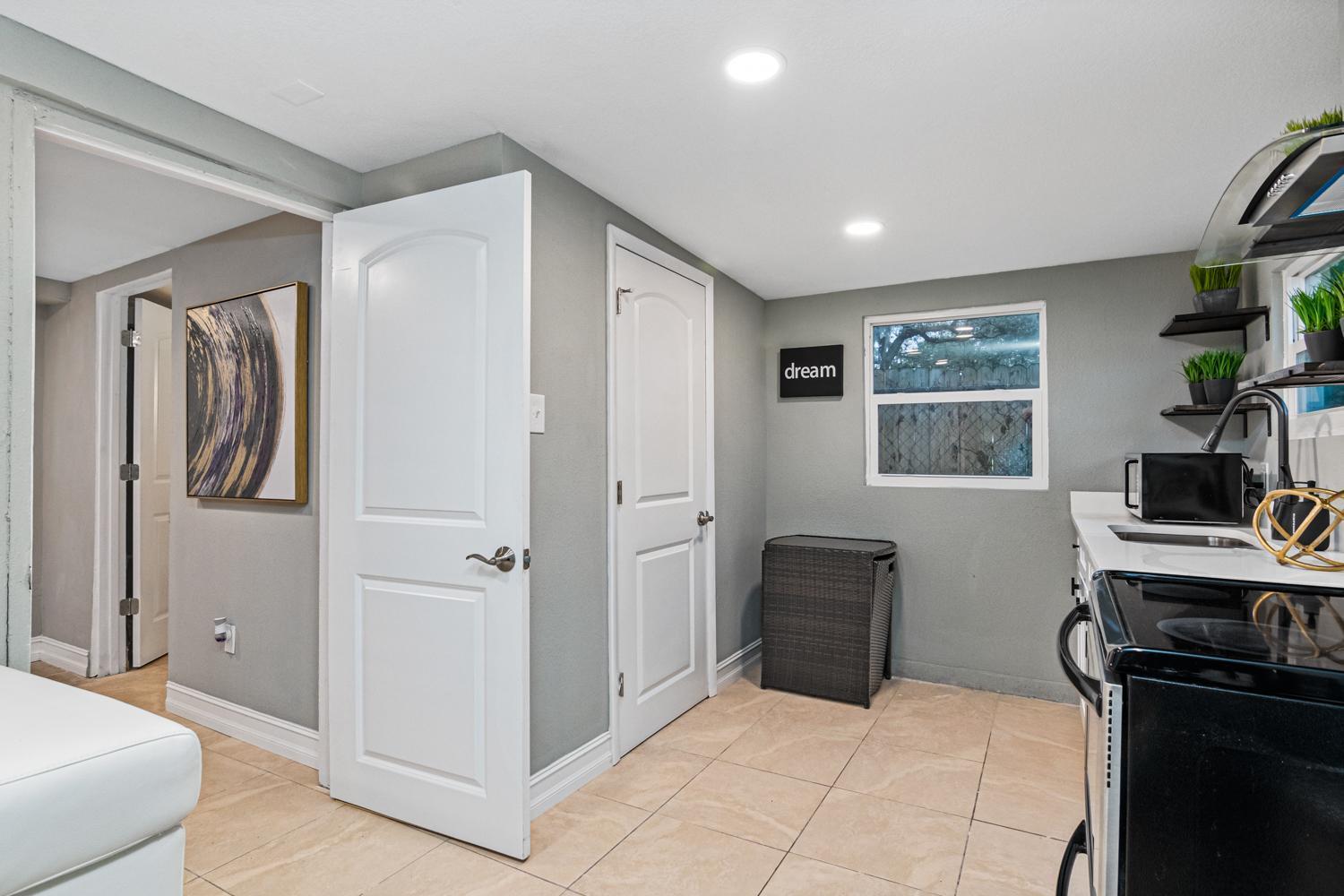 Modern House In Clearwater With Access To A Shared Swimming Pool Appartement Safety Harbor Buitenkant foto