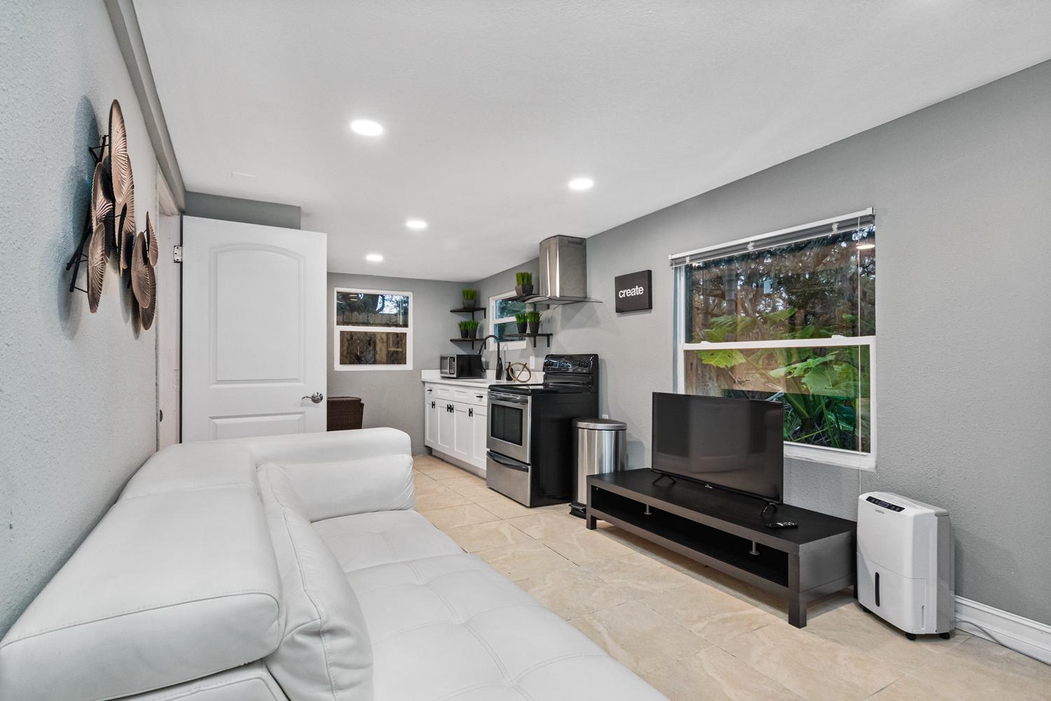 Modern House In Clearwater With Access To A Shared Swimming Pool Appartement Safety Harbor Buitenkant foto