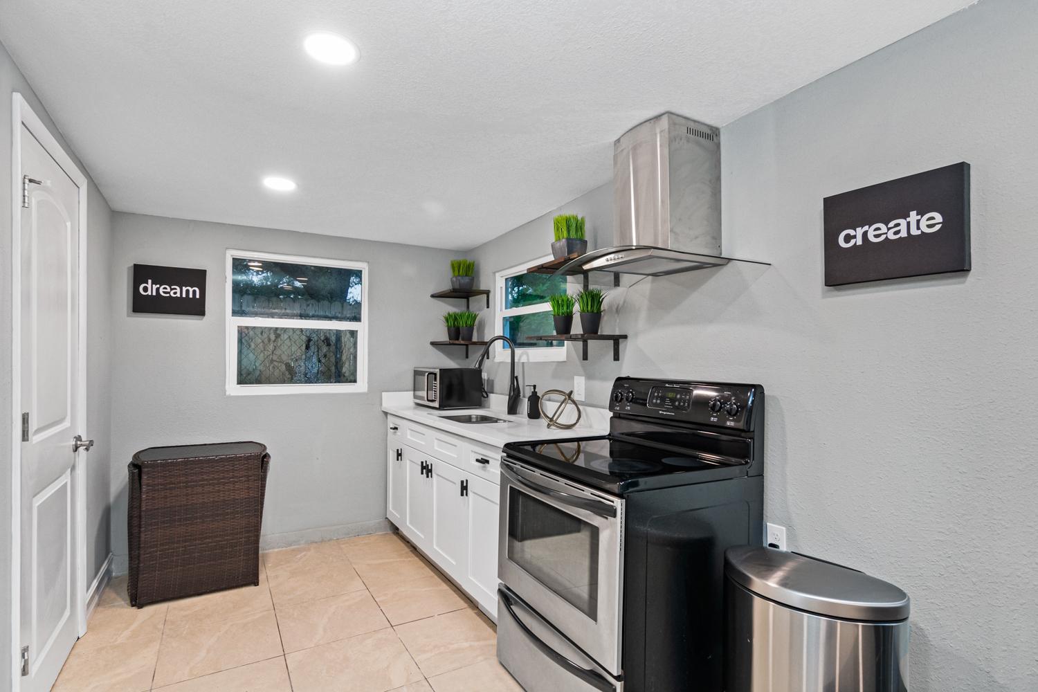 Modern House In Clearwater With Access To A Shared Swimming Pool Appartement Safety Harbor Buitenkant foto