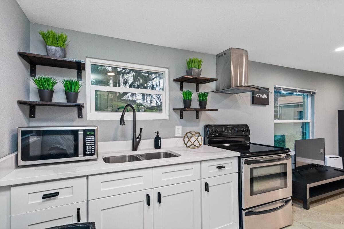 Modern House In Clearwater With Access To A Shared Swimming Pool Appartement Safety Harbor Buitenkant foto